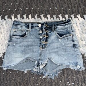 Super cute Jean shorts!! Good condition!!